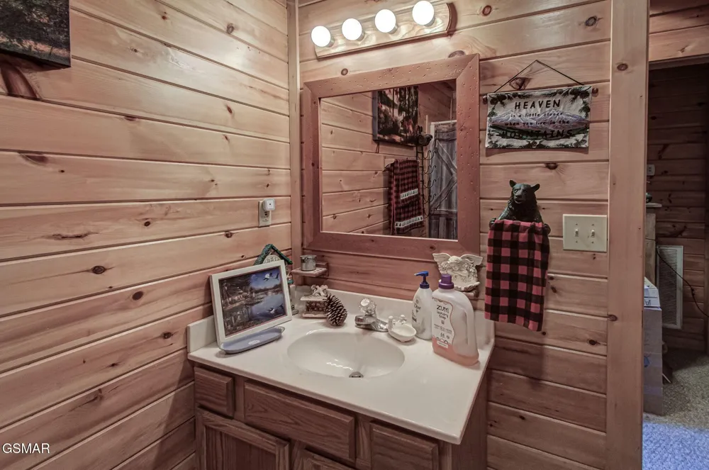 2505 Fleming Way Sevierville, TN 37876