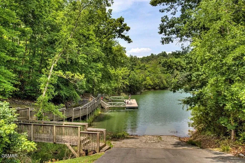 2505 Fleming Way Sevierville, TN 37876