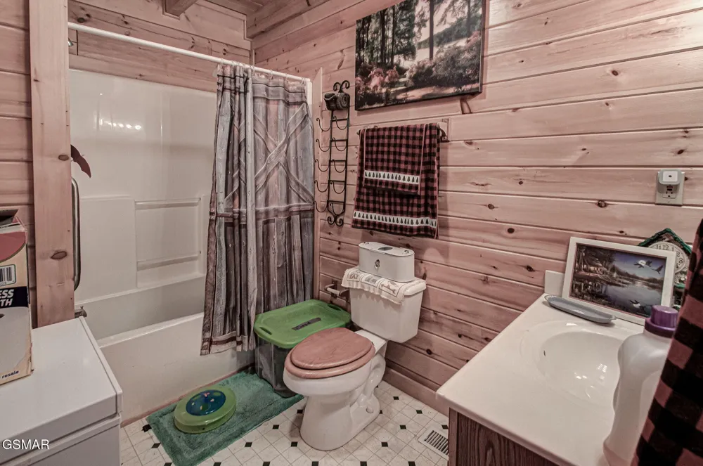2505 Fleming Way Sevierville, TN 37876