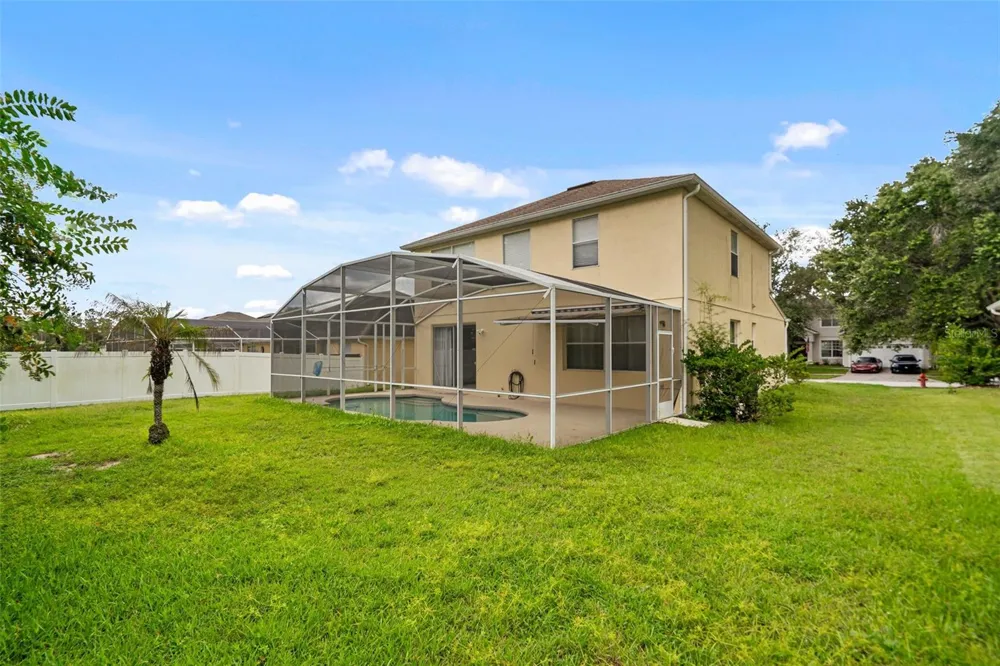 238 HAMPTON DRIVE Davenport, FL 33897