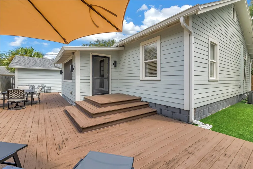 1323 7TH AVENUE St Petersburg, FL 33705