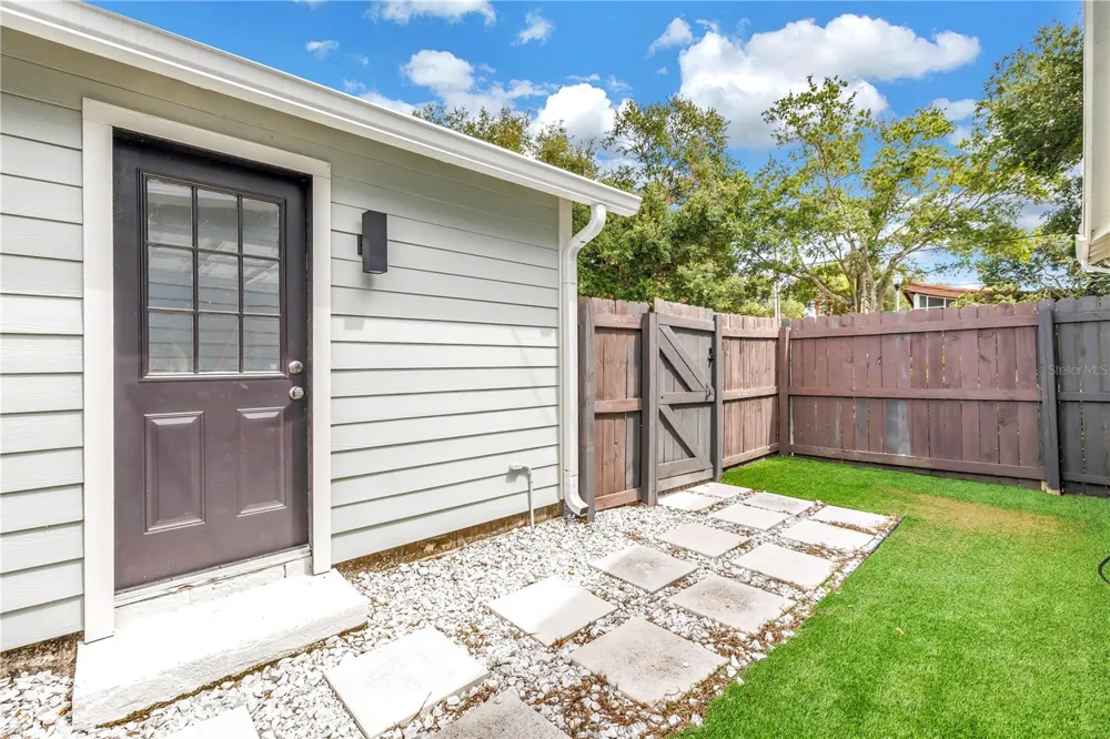 1323 7TH AVENUE St Petersburg, FL 33705