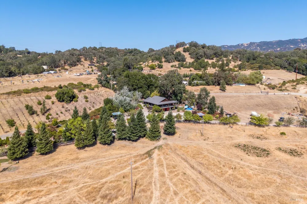 3991 Eastside Calpella Road Ukiah, CA 95482
