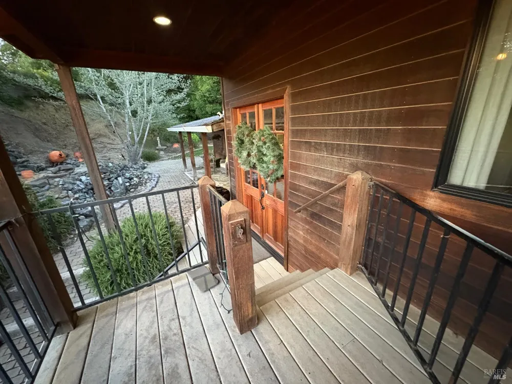 3991 Eastside Calpella Road Ukiah, CA 95482