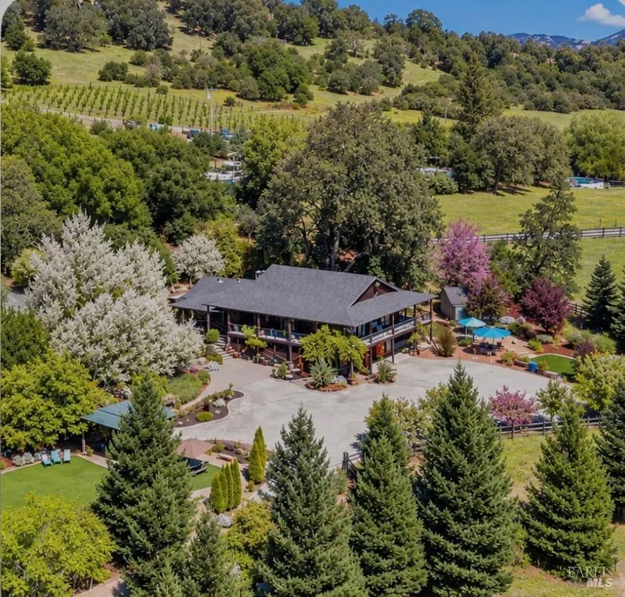 3991 Eastside Calpella Road Ukiah, CA 95482