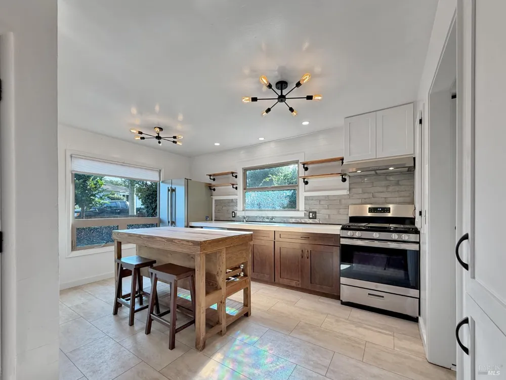 1021 Cedar Street Fort Bragg, CA 95437