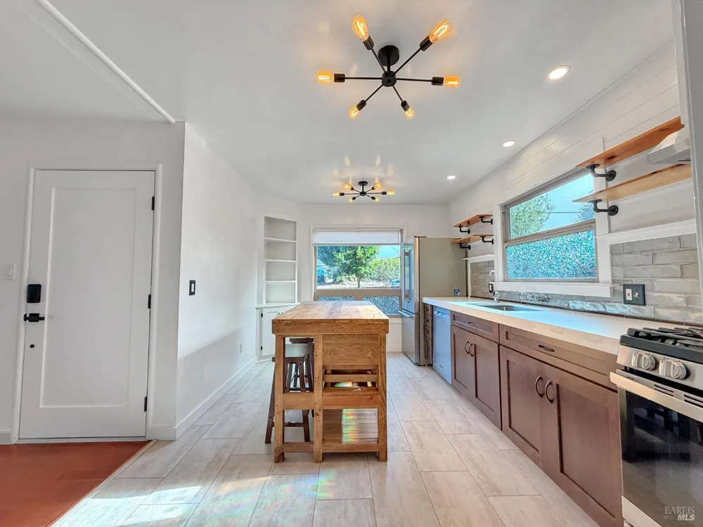 1021 Cedar Street Fort Bragg, CA 95437