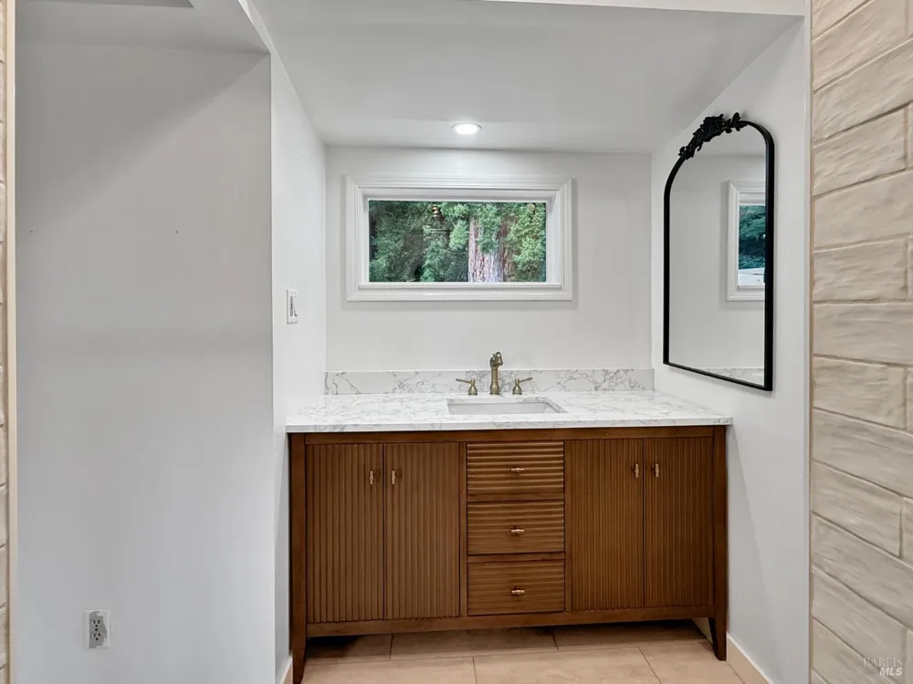 1021 Cedar Street Fort Bragg, CA 95437