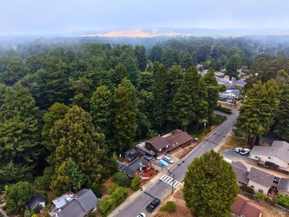 1021 Cedar Street Fort Bragg, CA 95437