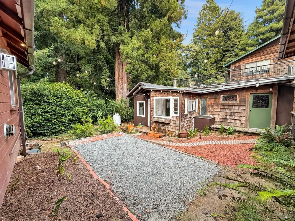 1021 Cedar Street Fort Bragg, CA 95437
