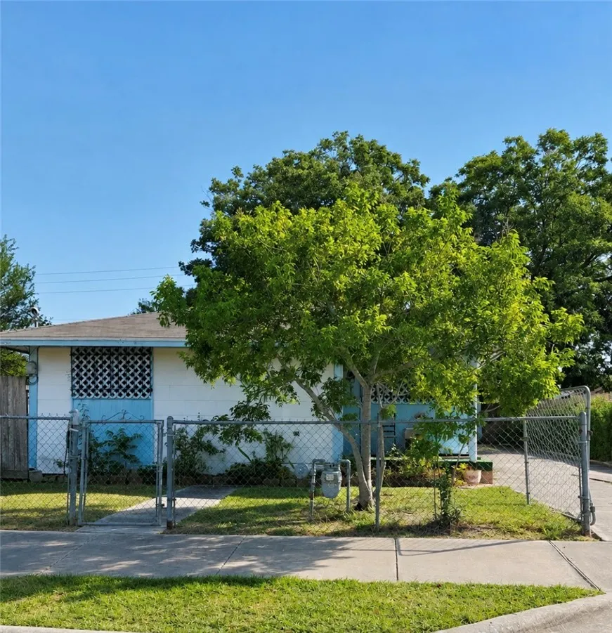 133 Watson Street Corpus Christi, TX 78415