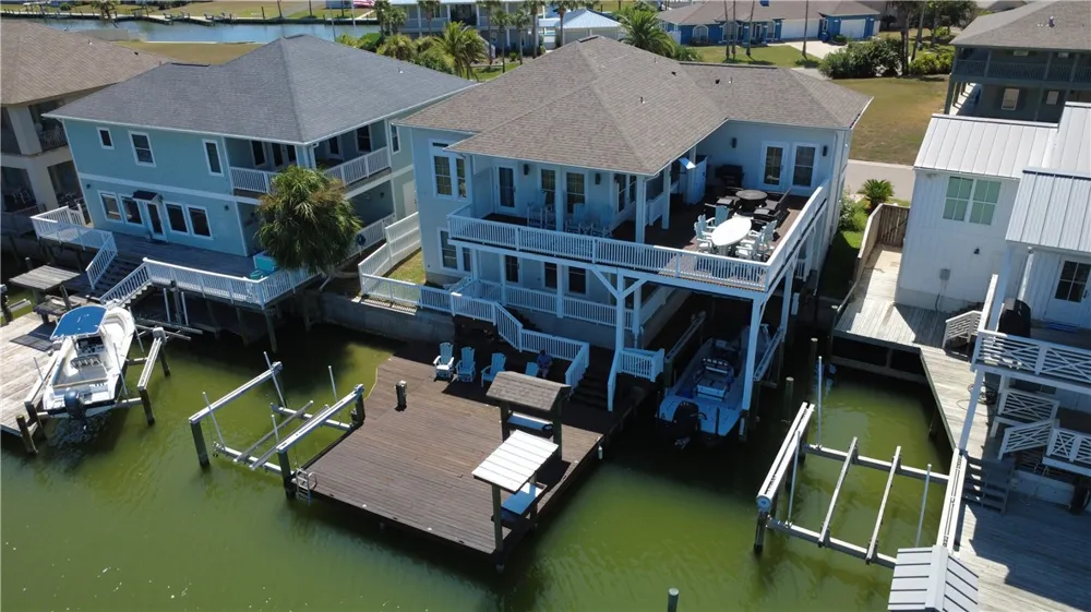 480 Bayside Drive Port Aransas, TX 78373