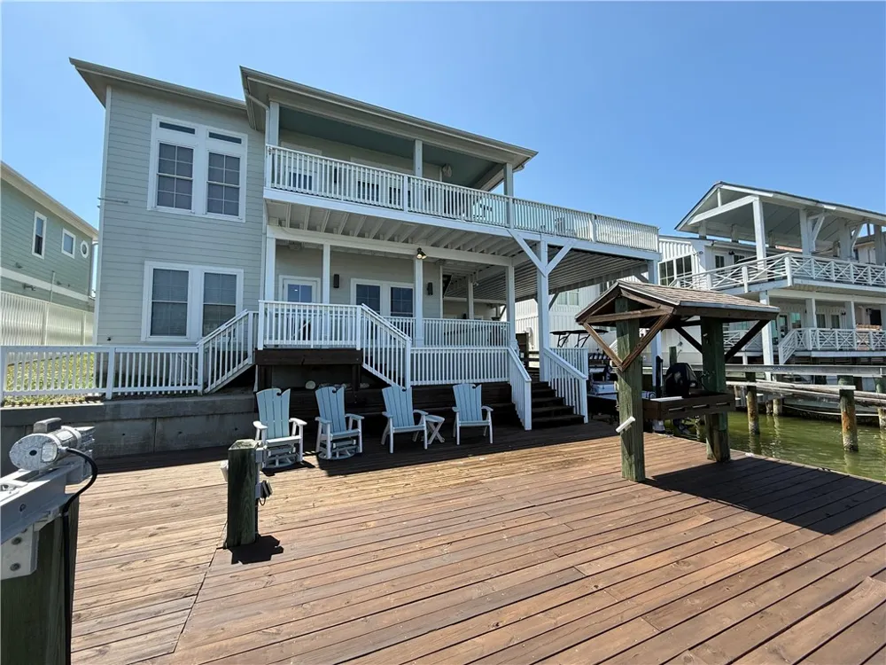 480 Bayside Drive Port Aransas, TX 78373