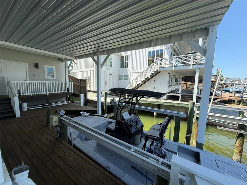 480 Bayside Drive Port Aransas, TX 78373