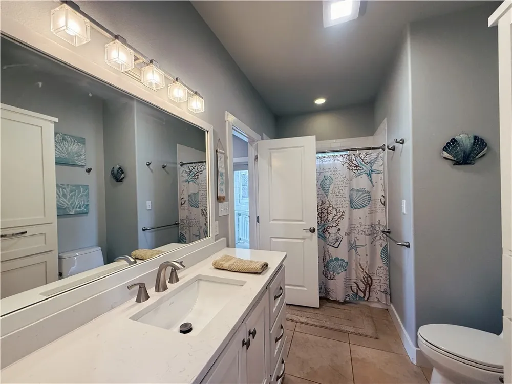 480 Bayside Drive Port Aransas, TX 78373