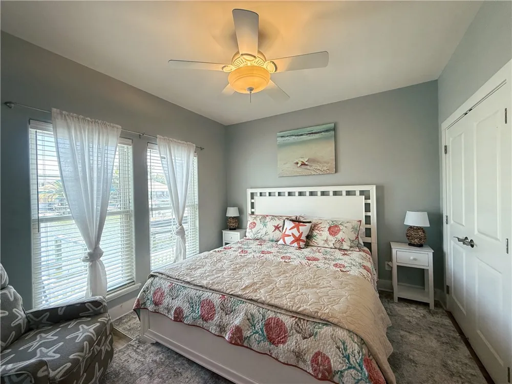 480 Bayside Drive Port Aransas, TX 78373