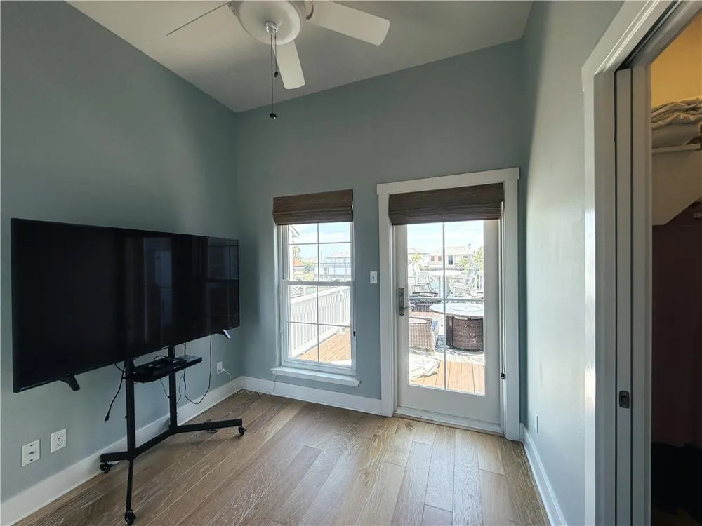 480 Bayside Drive Port Aransas, TX 78373
