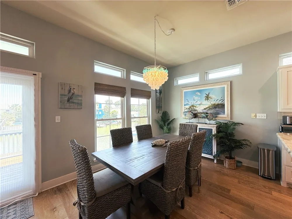 480 Bayside Drive Port Aransas, TX 78373