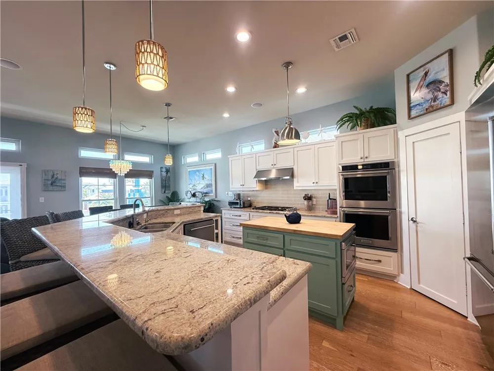 480 Bayside Drive Port Aransas, TX 78373