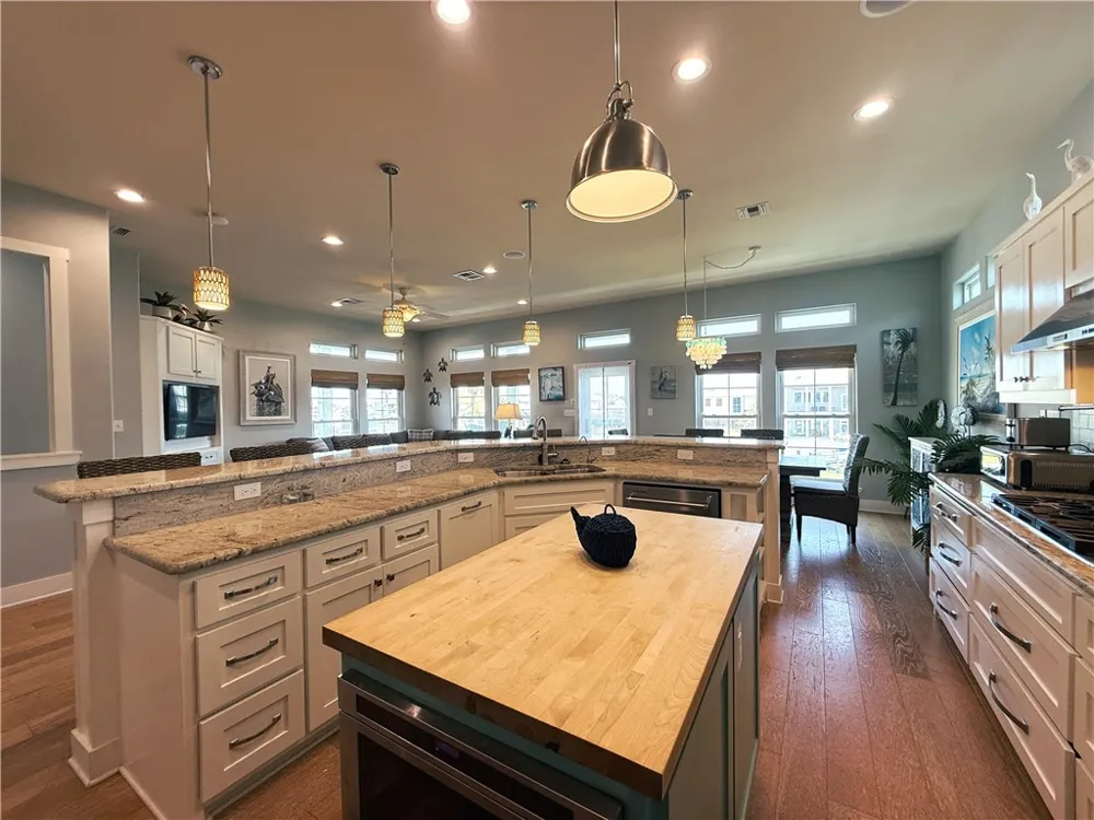 480 Bayside Drive Port Aransas, TX 78373