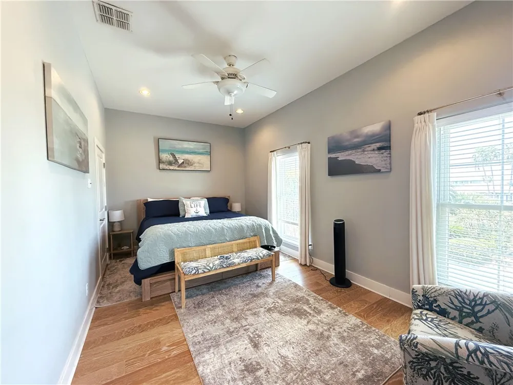 480 Bayside Drive Port Aransas, TX 78373