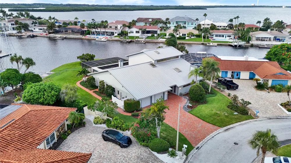 5060 PORPOISE PLACE New Port Richey, FL 34652