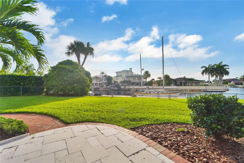 5060 PORPOISE PLACE New Port Richey, FL 34652