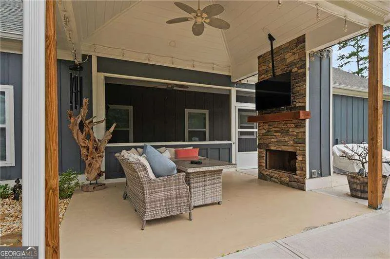 106 Osage CT Waleska, GA 30183