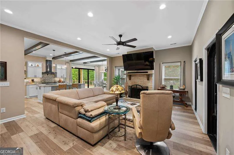 106 Osage CT Waleska, GA 30183