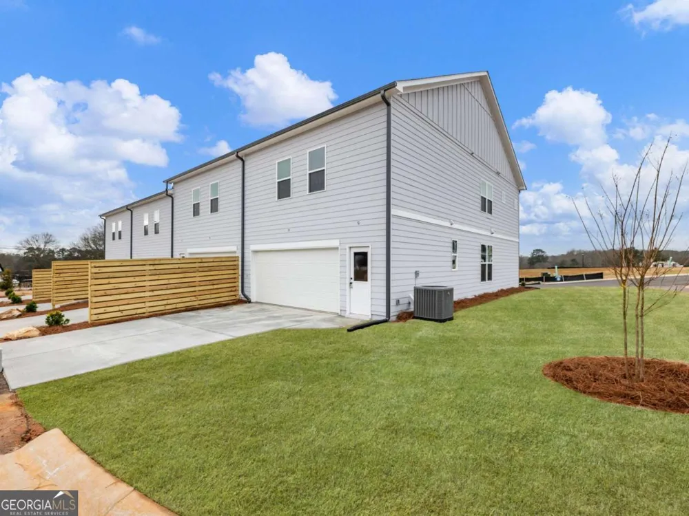 105 Grand Highlands LN Winder, GA 30680