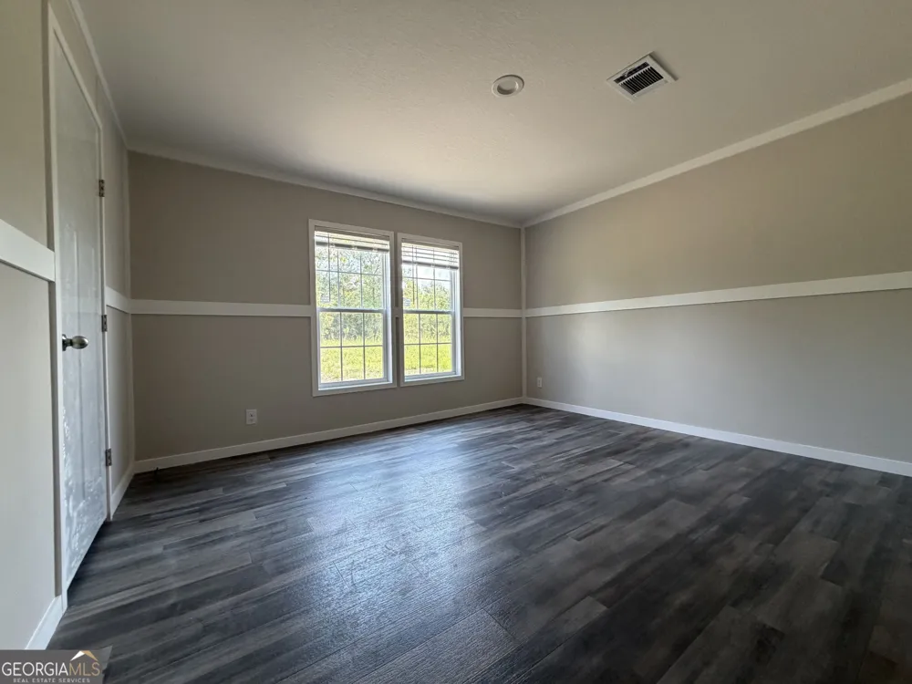 72 McLean RD Lumber City, GA 31549