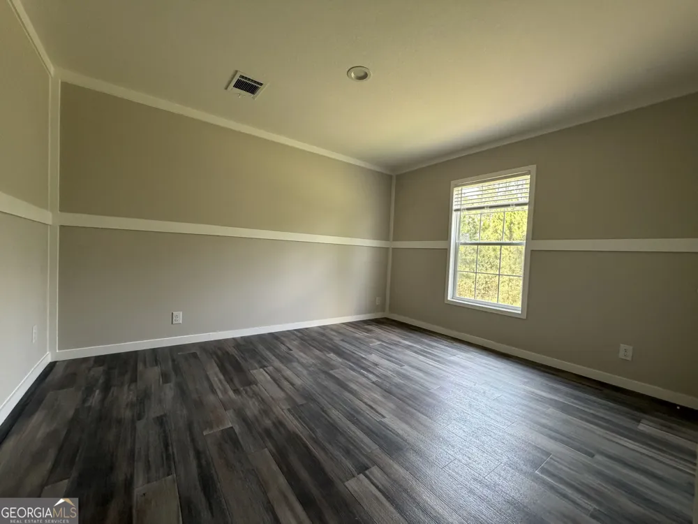 72 McLean RD Lumber City, GA 31549