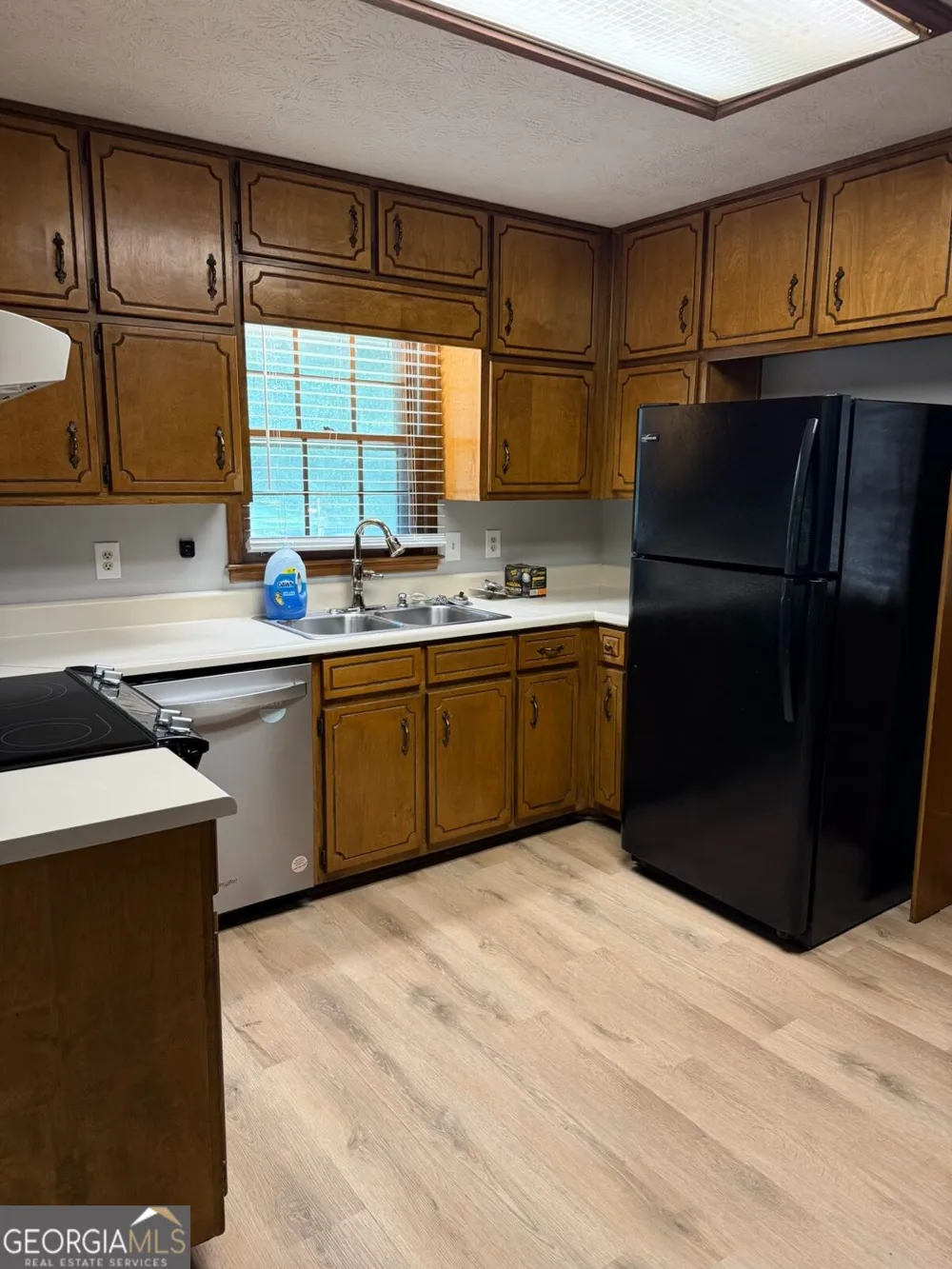 8282 Dawn DR Jonesboro, GA 30236