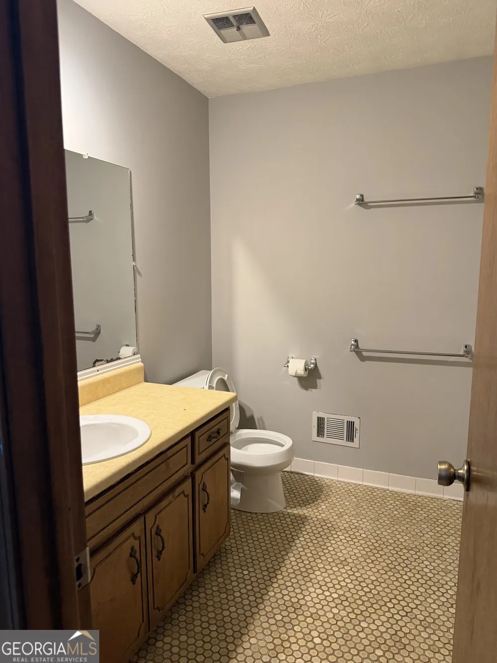 8282 Dawn DR Jonesboro, GA 30236