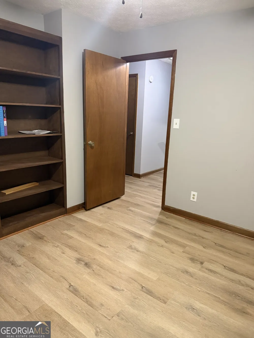 8282 Dawn DR Jonesboro, GA 30236