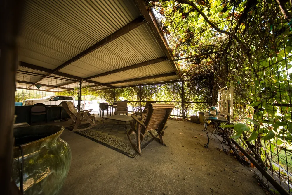 903 S Avenue G Clifton, TX 76634