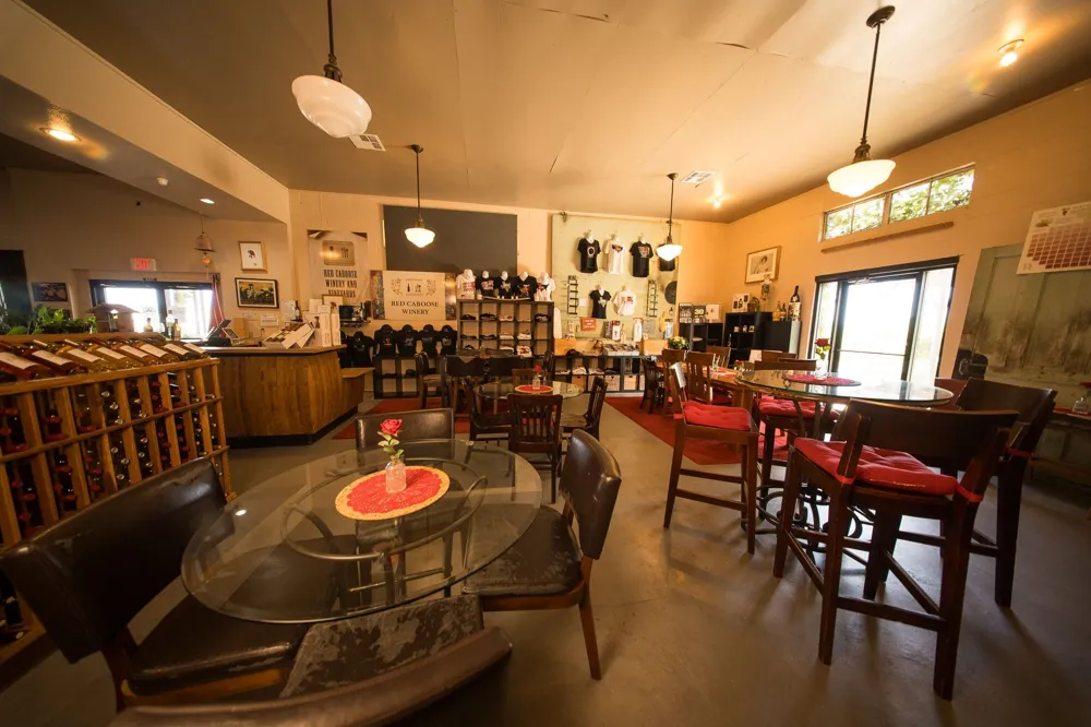 903 S Avenue G Clifton, TX 76634