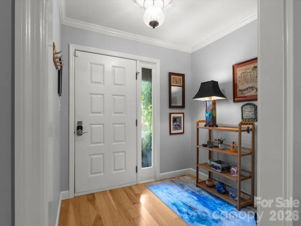 110 Aurora Drive Asheville, NC 28805