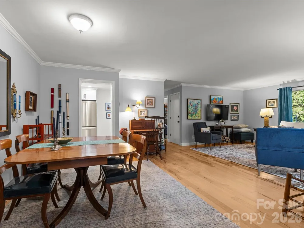110 Aurora Drive Asheville, NC 28805