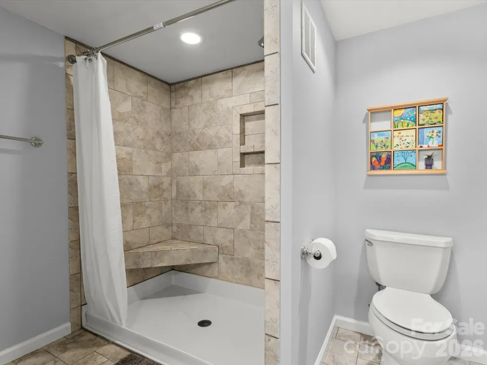 110 Aurora Drive Asheville, NC 28805