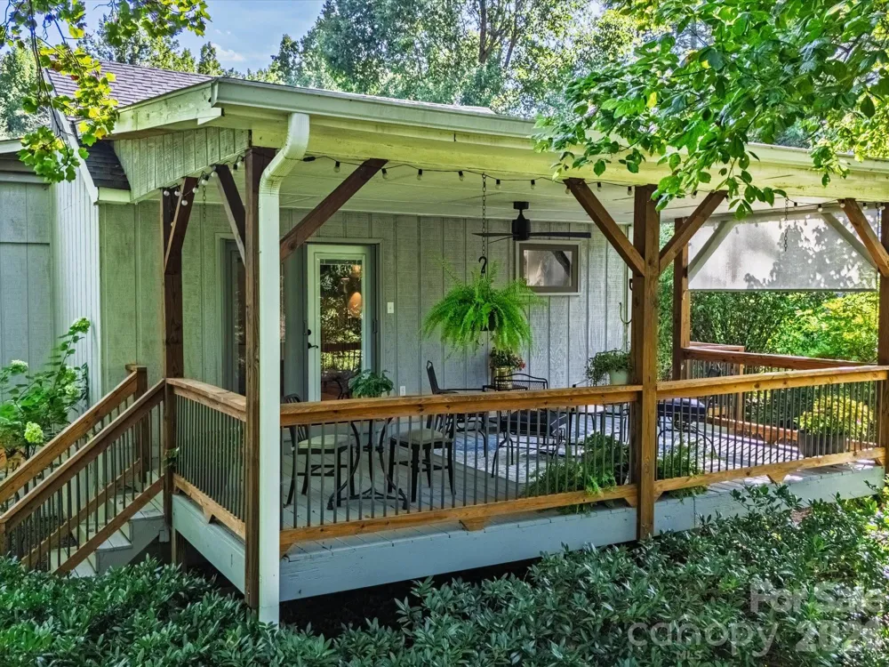 110 Aurora Drive Asheville, NC 28805