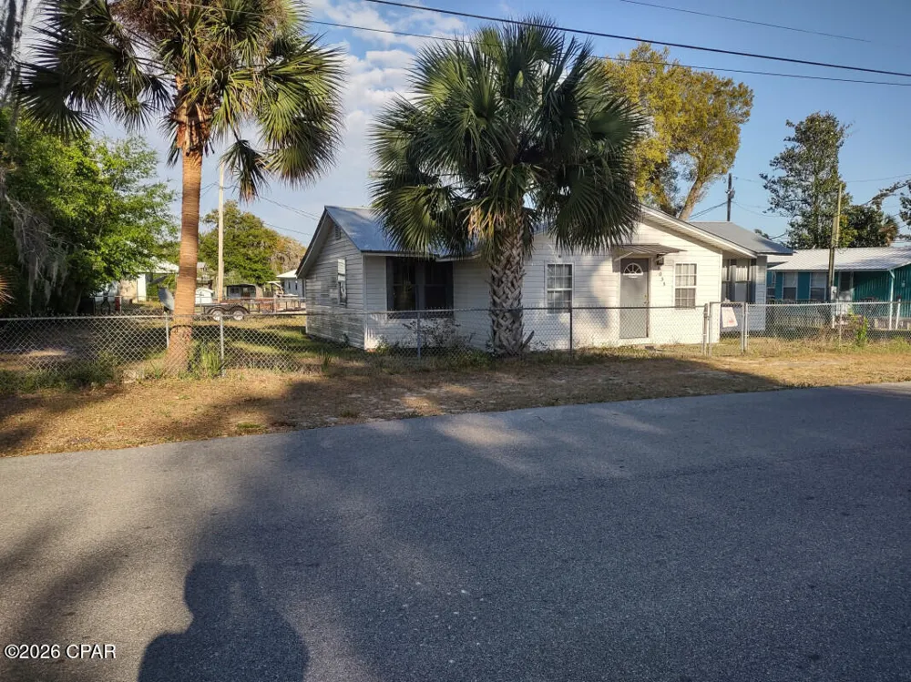 1035 E Park Street Panama City, FL 32404