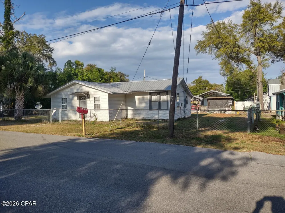 1035 E Park Street Panama City, FL 32404