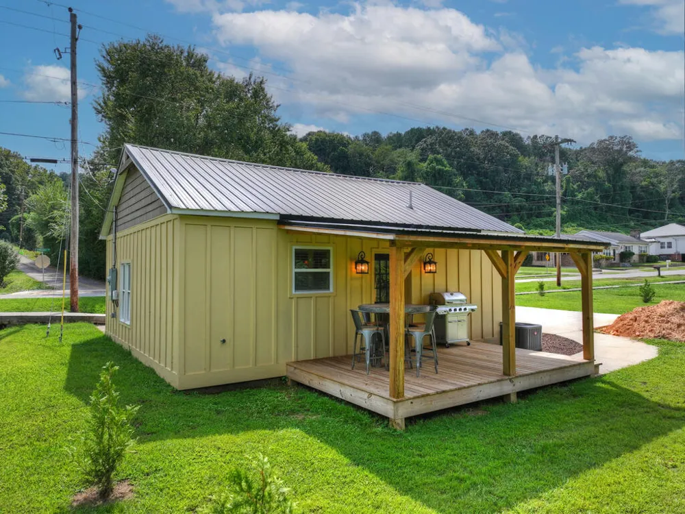 265 E Tennessee Avenue McCaysville, GA 30555