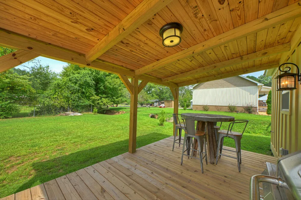 265 E Tennessee Avenue McCaysville, GA 30555
