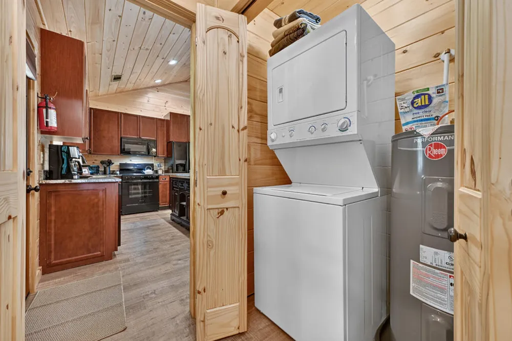 265 E Tennessee Avenue McCaysville, GA 30555