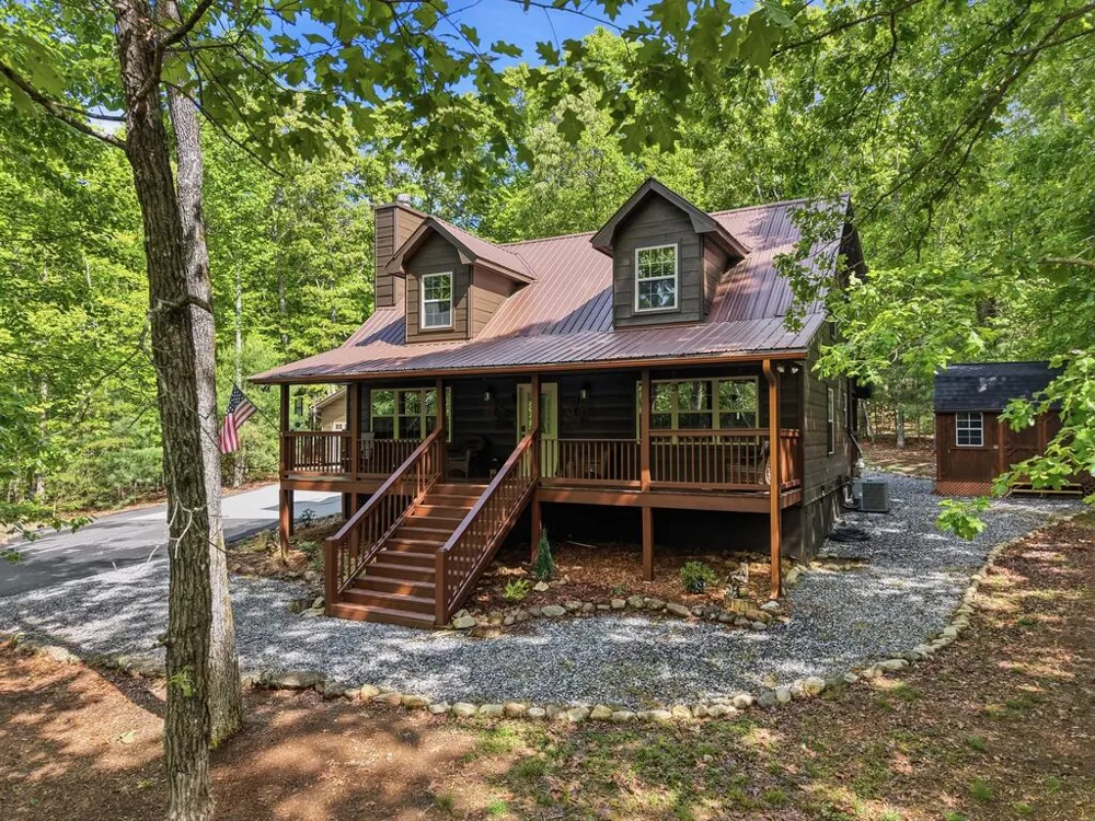 2283 Rocky Top Road Blairsville, GA 30512