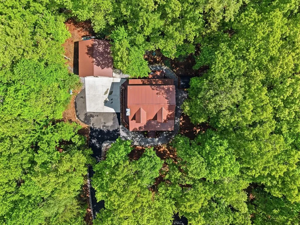 2283 Rocky Top Road Blairsville, GA 30512
