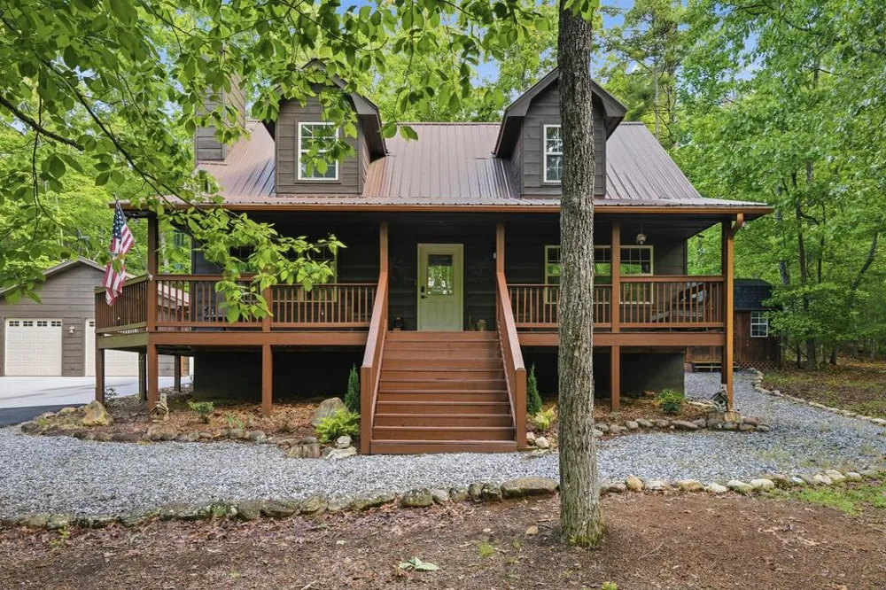 2283 Rocky Top Road Blairsville, GA 30512