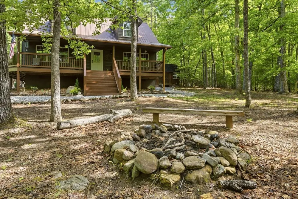 2283 Rocky Top Road Blairsville, GA 30512